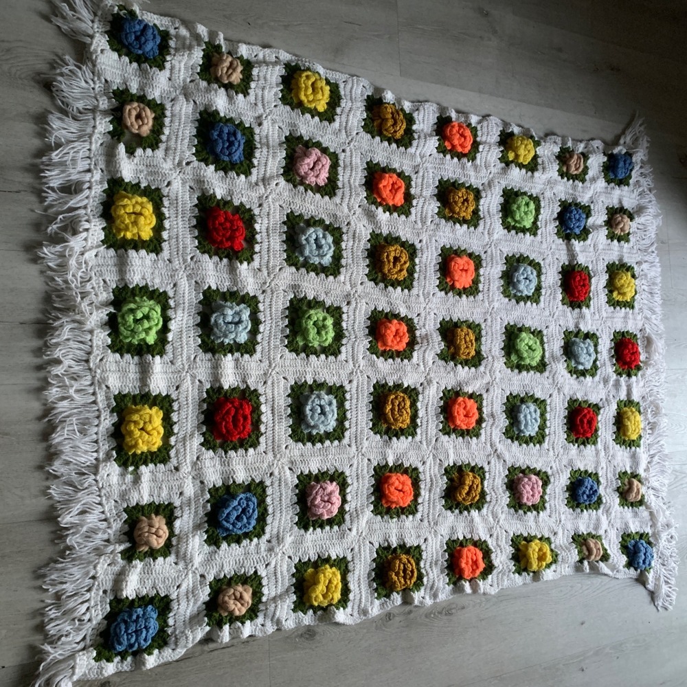 Vintage Handmade Crochet Floral Afghan Throw‎ Blanket 3D Popcorn Stitch 61x48